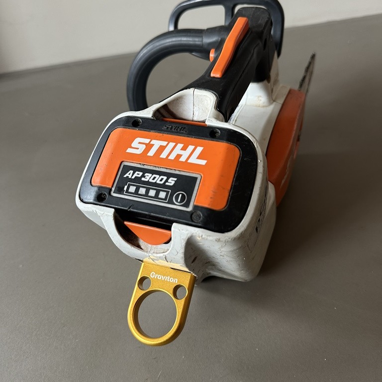 Motorsägenöse Graviton Cutan – Bild 2